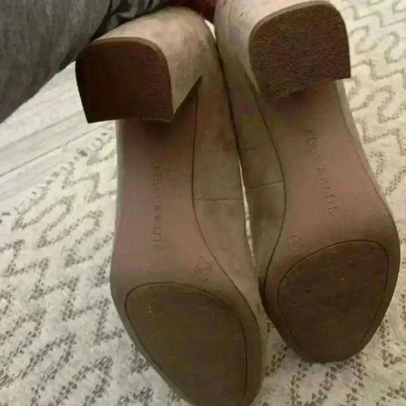 Kelly & Katie Womens Liya Classic Pumps Heel Shoes Light Taupe Suede size 10 - Picture 5 of 11